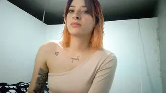 bella_thorne1999 bigpussy chat sex