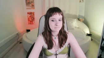 clover_red porn cam chat 07-19-2025