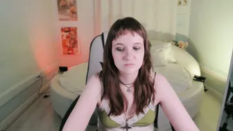 clover_red porn cam chat 07-19-2025