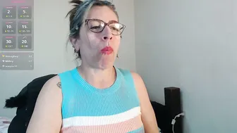 mature_hott1 webcam 20-Jul-2025