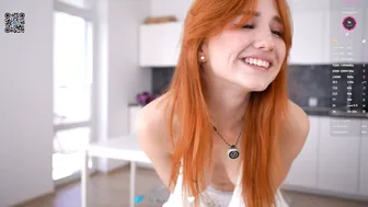 Lynnalltop redhead nude cam video