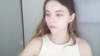 Ariacreazy young video