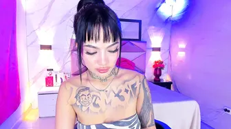 Dahlyagoddess on webcam 08/15/2026