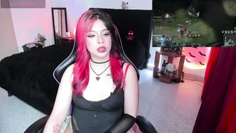 _lucyx__ cam girl 08-15-2026