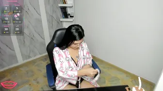 alayasmile recorded nude video 1091503