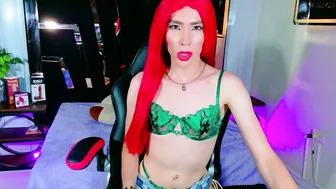 Thamara_roberts 15-Aug-26 posing on cam