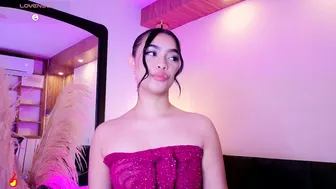charlotteg18 bigtits on webcam