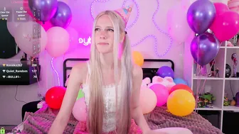 Bbybee_lin webcam (08/15/2026)