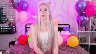 Bbybee_lin webcam (08/15/2026)