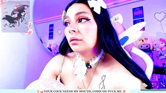 Marcy_neko posing on cam on live cam