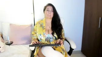 Milfboobs_10 feet (08-16-2026)