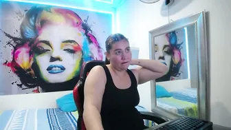chloe_peach19 17-Aug-26 curvy