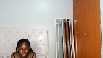 blackmelaninqueen bigass - 08-17-2026