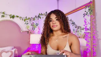 nahiarareina recorded nude video 1093790