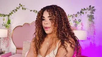 nahiarareina naked chat sex cam