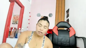 ellybloom (08-18-2026)
