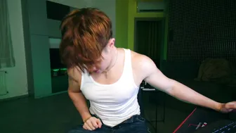 Christianlevine_ posing on webcam amateur cam video