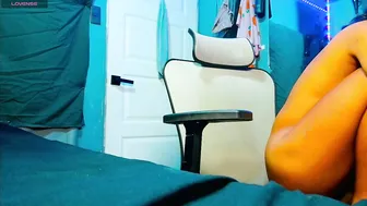 shen_vixen webcam chat 19 August 2026