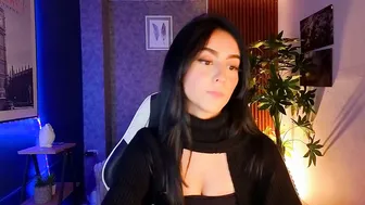 _coraliinee_ cum 20 August 2026
