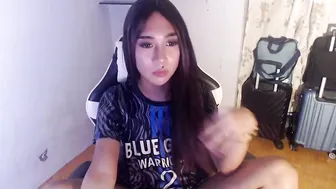 Trianglepark asian cam video