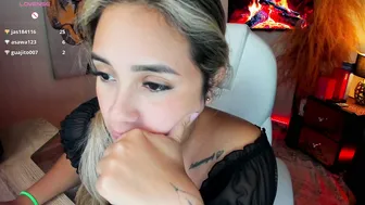 la_venezolana nude cam 20-Aug-2026