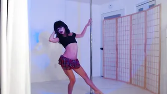 Hexivu poledance nude cam