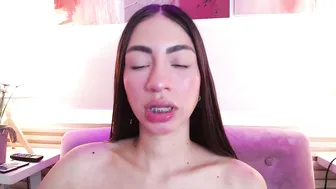 Alannah__ nude video chat 08/21/2026