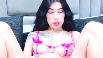 Irisdelavega live webcam show 08-22-2026