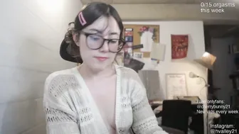 cherrybunny21 18 porn cam chat