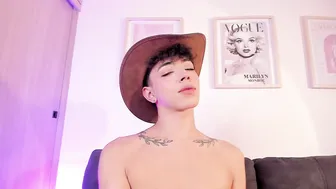 evan_voss porn cam - (08/23/2026)