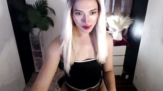 yournaughtykendal recorded nude video 1099975