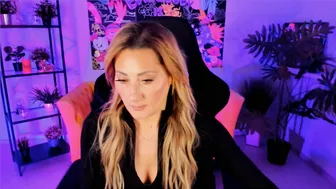 Sarahholly sex chat cam - 01-12-2025