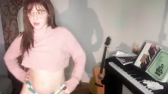 Pretty_in_p1nk tease 14-Jan-25