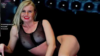 Nikyblonnd tits 01-14-2025