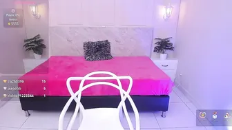 Mariatayler1 webcam (07-21-2025)