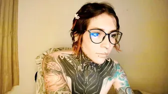 eimytatto_ recorded nude video 110802