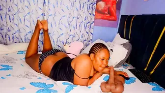 Dette_dimples feet hot webcam porn