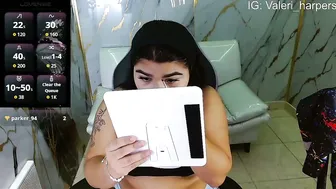 valeri_harpers4 porn cam video (08-25-2026)