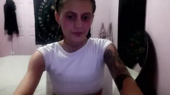 chaicutie brunette on live cam