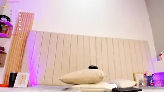 littleoliviia_ porn cam chat (08-25-2026)