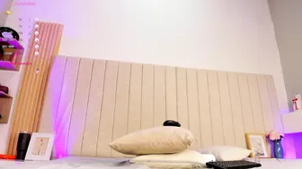 littleoliviia_ porn cam chat (08-25-2026)