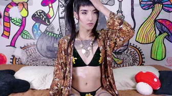 luna_gc pvt chat cam sex