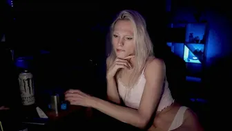 sindly blonde cam sex porn