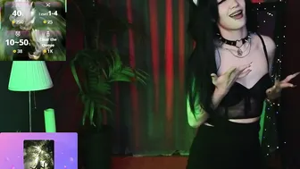 moonberry_yi goth (08/27/2026)