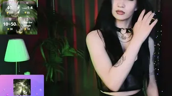 moonberry_yi goth (08/27/2026)