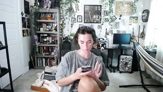 monstrumologist video cam porn 08/28/2026