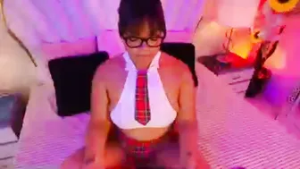 Yazminjenner posing on webcam - (08-28-2026)
