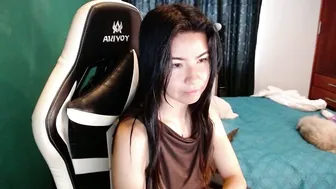 alice_middle01 shy nude cam video