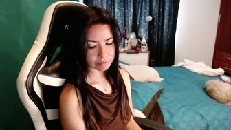 alice_middle01 shy nude cam video