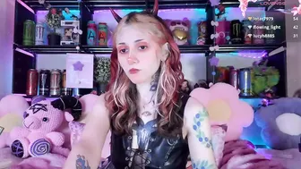 _devilbaby on live cam (08/29/2026)
